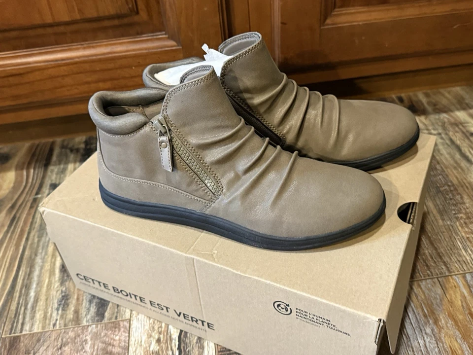 Botines Clarks Cloudsteppers para mujer Breeze Range talla 9,5 color topo Foto 2 de 4