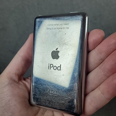 Apple iPod 2007 Classic 6th Gen 80GB Silver A1238 MP3 Player Works
