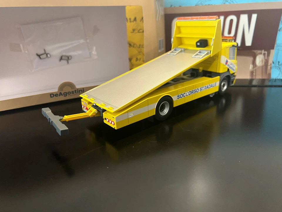 1/43 DeA DE Agostini 86 Scania P320 Europ Assistance camion epoca dépanneuse - Immagine 3 di 3