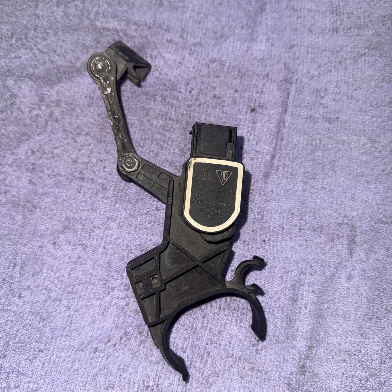 Picture 1 of 4