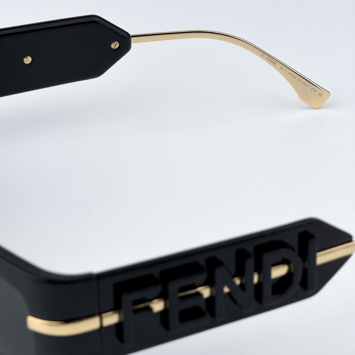 Fendi Women Sunglasses Black Smoke Grey Oval FE40120I SHADOW 01A BRAND NEW FENDI NEW FENDI FE40120I 45E SHINY BROWN WOMEN SUNGLASSES  main image 2