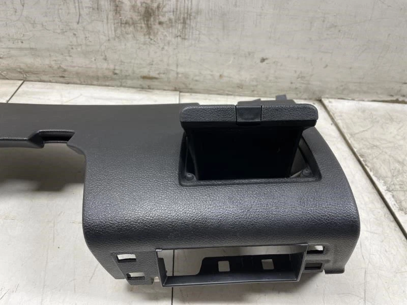 Mazda 6 2012 delantero izquierdo lado del conductor inferior tablero cubierta moldura OEM+ Foto 4 de 4