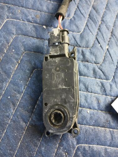 DODGE HORNET 2024 1.3L AWD Shutter Actuator Motor USED OEM 00505724430 23-24 - Picture 5 of 8