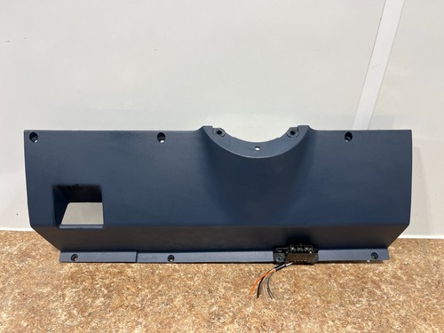 1992 OLDSMOBILE CUTLASS CIERA LOWER COLUMN KNEE BOLSTER PANEL. BLUE - Picture 2 of 4