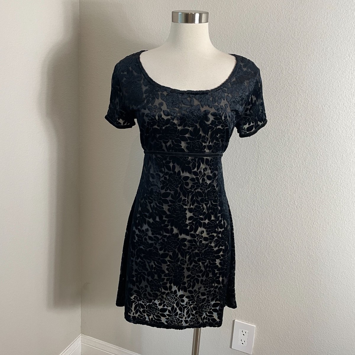 Vintage 90's Y2K City Triangles Size 11 Sheer Velvet Babydoll Dress Whimsigoth Vintage 90's Y2K City Triangles Size 11 Sheer Velvet Babydoll Dress Whimsigoth
