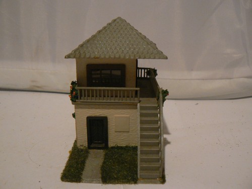 maquette HO maison et son escalier extérieur KIBRI réf: 3577 | Condition: Occasion