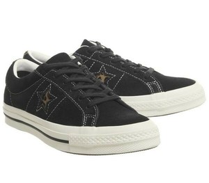 converse leopard one star