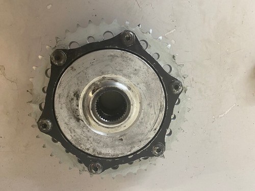 Triumph Sprint ST 955 1998-2002 Rear Wheel Hub Carrier Unused JT sprocket - Picture 6 of 7