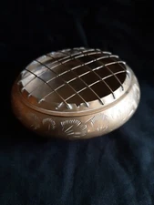 🌹Vintage Small Brass Bud Posy Rose Bowl  World Gift Z.Y. India Etched 11cm 