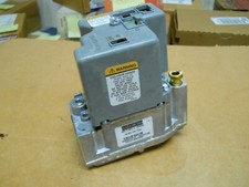 New OEM In Box Honeywell  SV9541M2094 Gas Valve