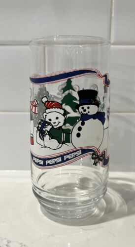 1990s- Christmas - Winter Pepsi Glass Vintage Nice Penguin Snow Bears Tree - Picture 2 of 7