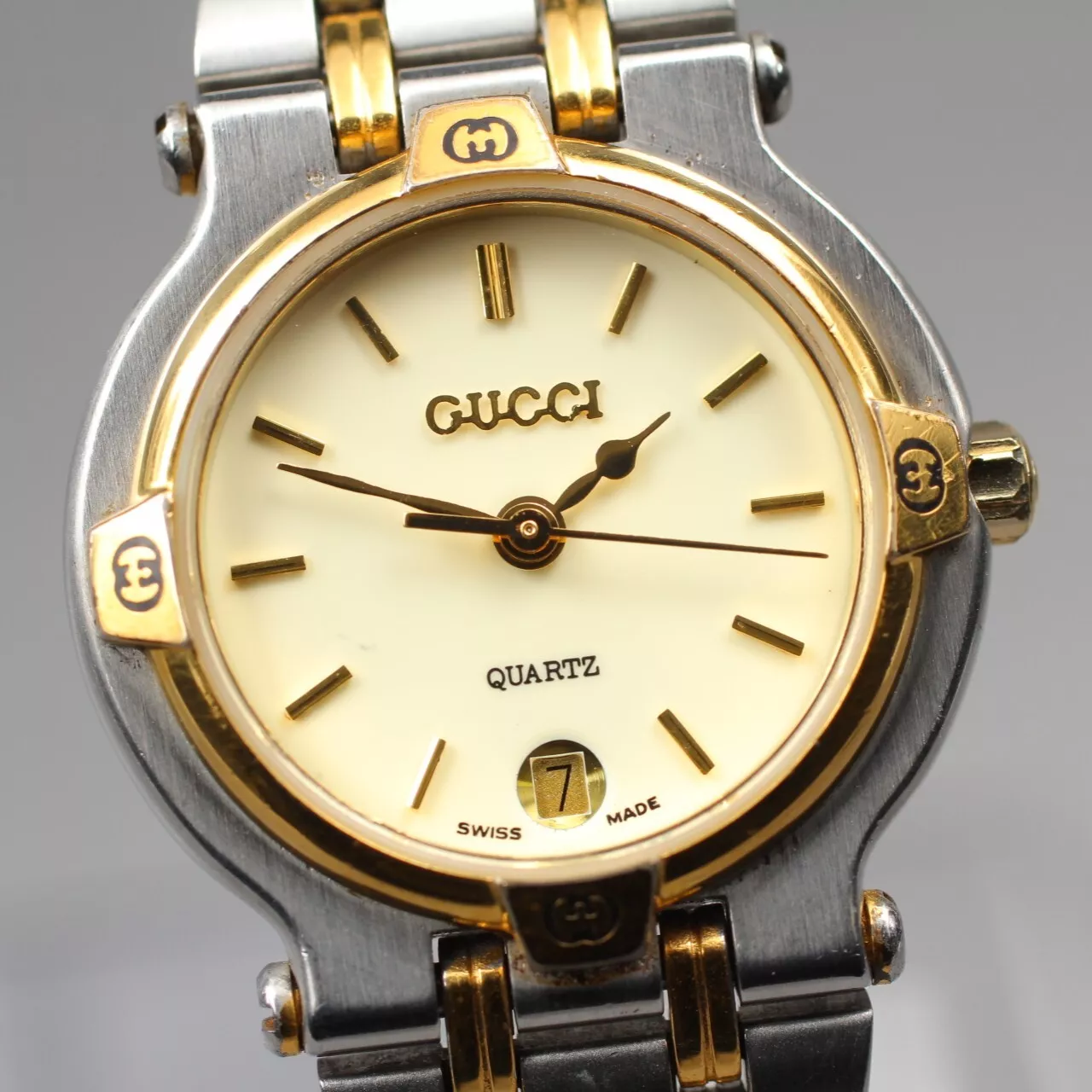 [Exc+5] Montre femme vintage GUCCI 9000L 25mm cadran ivoire date Qz du JAPON