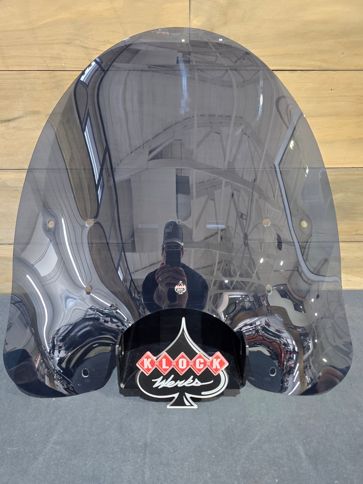 Used Klock Werks 19.5" Dark Smoke Billboard Flare Windshield 94-25 Road King