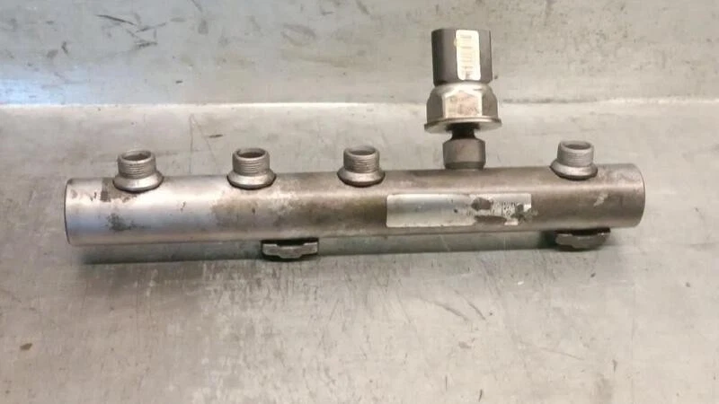 059130089AB rampa inyectora para AUDI Q7 (4LB) 3.0 TDI QUATTRO 2006 5486949 - Imagen 2 de 4