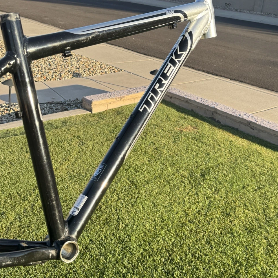 Cuadro de bicicleta vintage Trek 7100 Alpha aluminio 17,5" plateado/negro bicicleta Arizona Foto 3 de 4