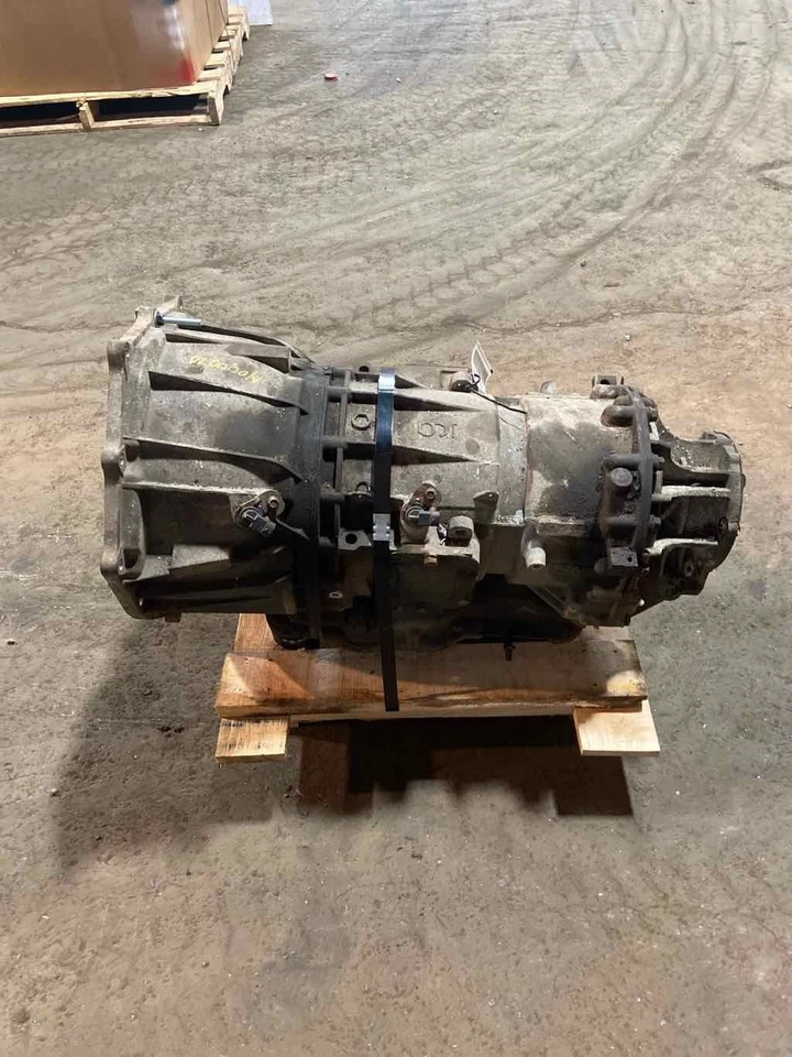 Used Automatic Transmission Assembly fits: 2006 Chevrolet Silverado 3500 pickup Foto 3 de 4