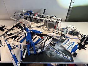 Lego 42025 Technic Cargo Plane &bull; Complete (Needs Re-Assembly) With Manual Book