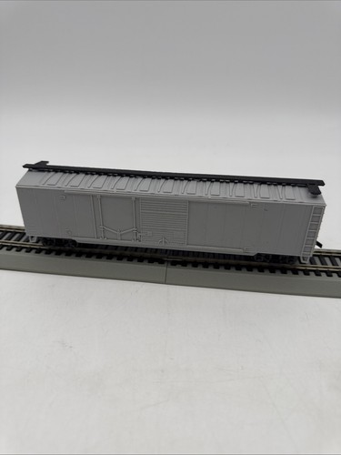 IHC #1606 HO Scale 40' Box Car Unpainted Unlettered NOS - Picture 1 of 11
