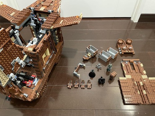 LEGO Star Wars 75059 Sandcrawler UCS Set with Minifigures Ultimate Collector's - Picture 2 of 14