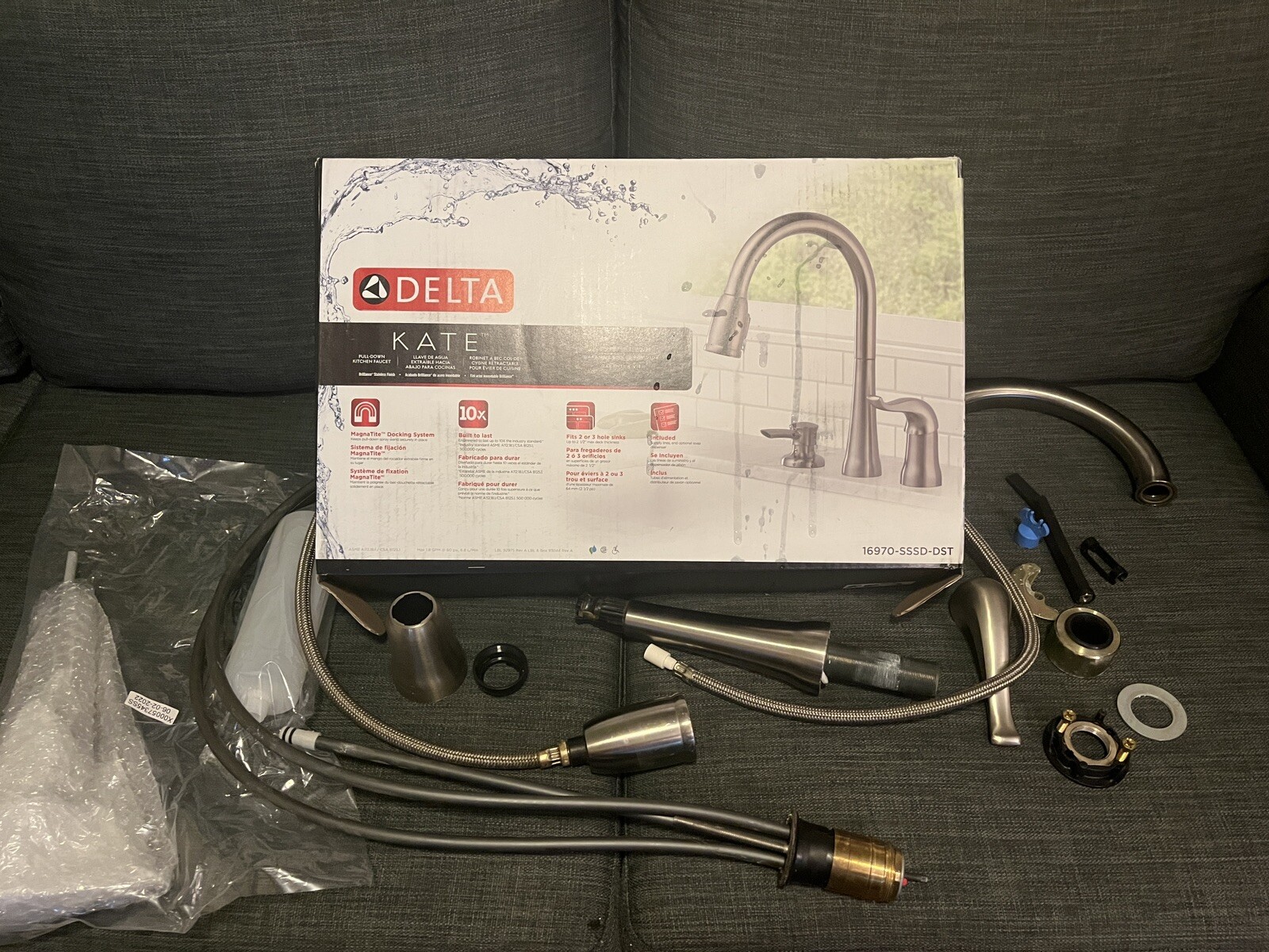 Delta 16970SSSDDST Kate PullDown Sprayer Kitchen Faucet (Parts Only