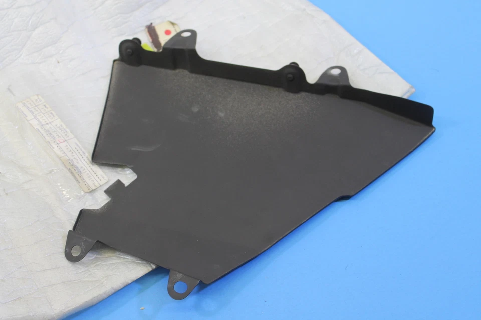 NUEVO DE LOTE YAMAHA 1982-1983 XT125 XT200 SILENCIADOR PIEZA # 15A-14718-01-00 Foto 4 de 4