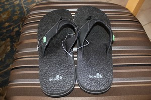 sanuk mens yoga mat flip flops