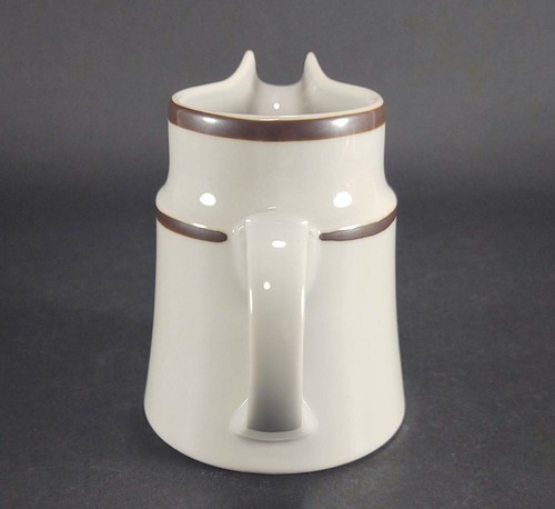 Noritake Stoneware Creamer Tundra Brown Trim - Picture 4 of 8