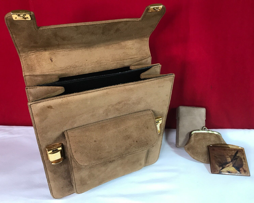 VINTAGE 60s - 70s SUEDE HAND BAG, MATCHING CIGRETTE CASE, MIRROR & COIN PURSE - Picture 8 of 24