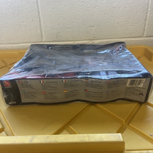 AMT Klingon Cruiser Star Trek #8229 Model Kit - Picture 4 of 6