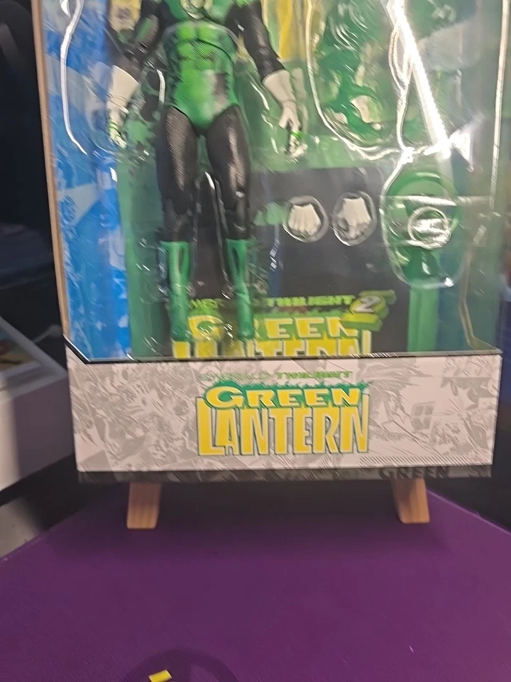 MCFARLANE DC MULTIVERSO LINTERNA VERDE ESMERALDA CREPÚSCULO ETIQUETA DORADA EXCLUSIVA 2025 Foto 3 de 4