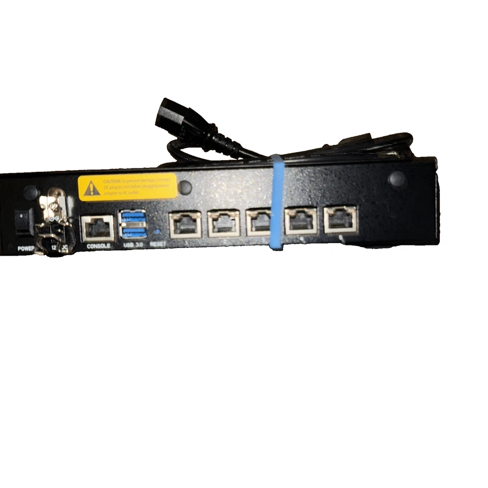 Barracuda Aewin SCB-6988A-BC2 Black 5 Ethernet Ports USB 3.0 Firewall Appliance - Image 4 of 4