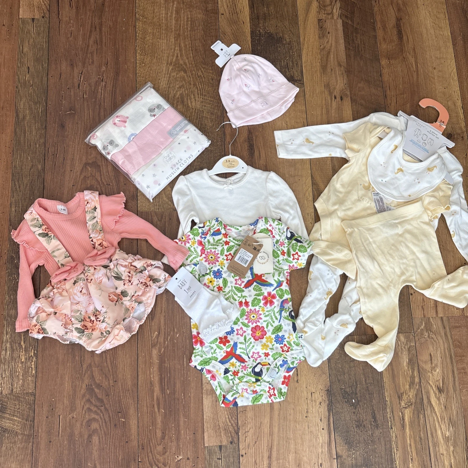 Bnwt Baby Girls Clothes Bundle 3-6 Months SLU2109