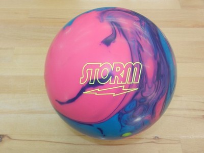 新品未使用 STORM BIONIC 15ポンド NIB 15# Storm Bionic Bowling Ball w/Specs of 15.2/3-3.5