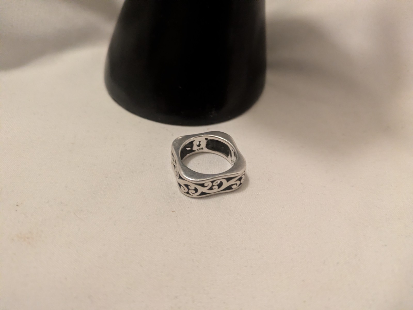 Silver Scroll Engraved Ring Square Band Size7 - image 5