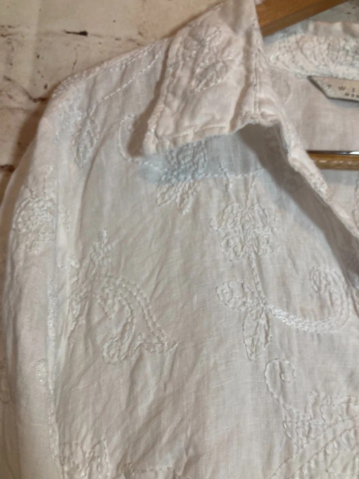 Top de lino Tweeds para mujer 3X blanco bordado por todas partes cuadrado Lagom Beachy Plus Foto 2 de 4