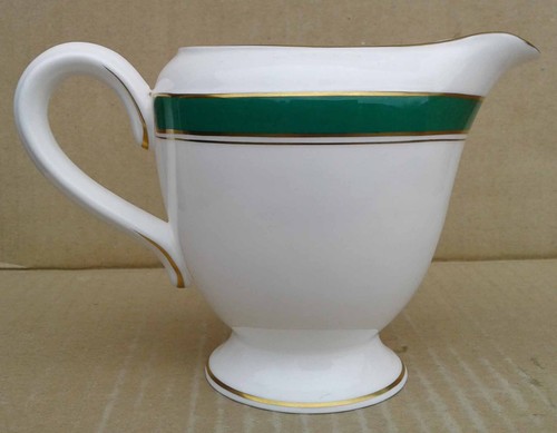 ROYAL WORCESTER - HOWARD (GREEN) - PART COFFEE SET SELECTION. - Picture 25 of 31