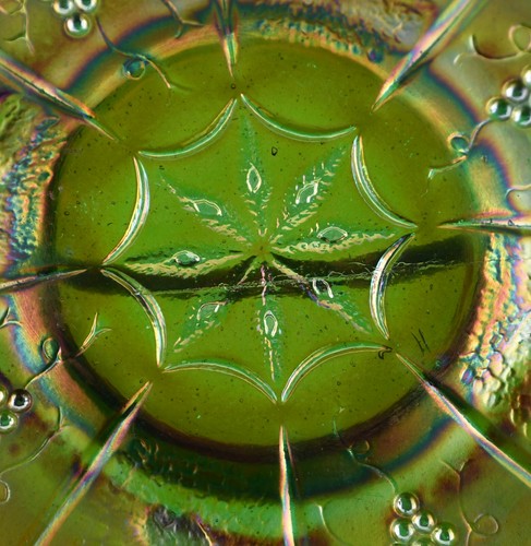 Fenton Peacock & Grape Carnival Glass Green Crimped Edge Bowl (9" Dia) - Picture 2 of 6