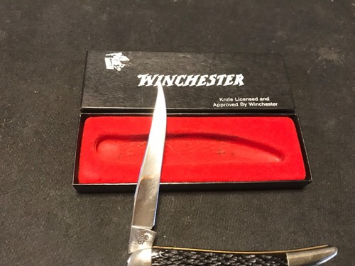 Raro coltello da tasca pieghevole Winchester stuzzicadenti curvo 1924 '87 con scatola nera USA - Foto 5 di 10