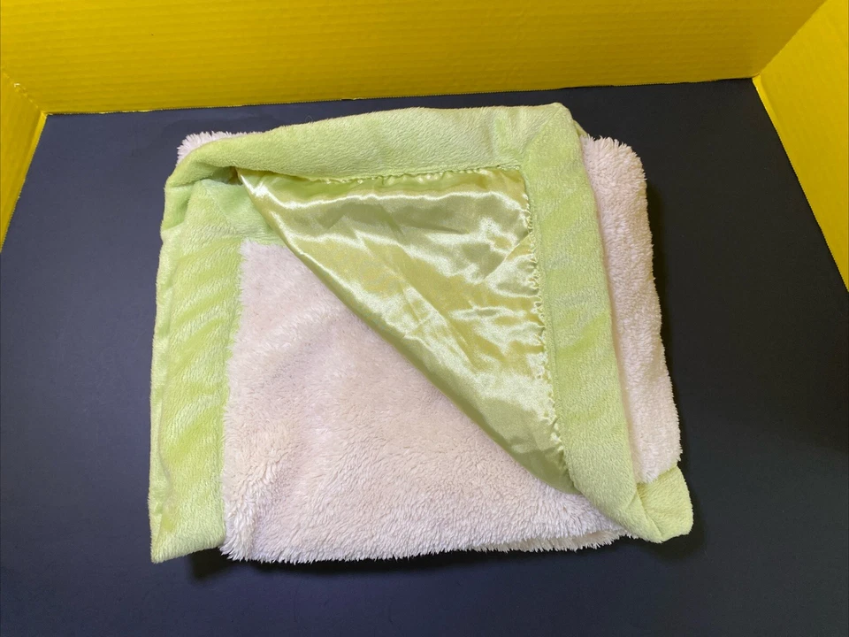 Manta Looney Tunes Baby Bugs Bunny Piolín Taz Verde Crema Borde Satinado Espalda Difícil de Encontrar Foto 4 de 4