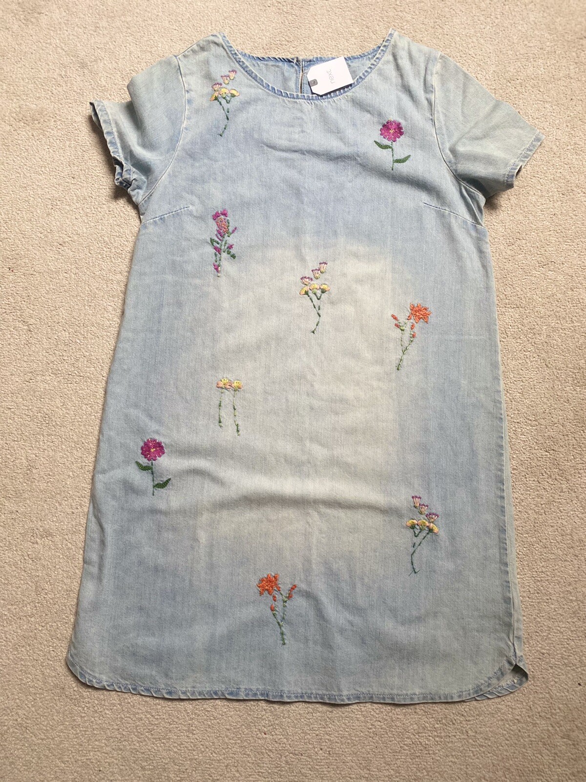 Picture 2 of 6