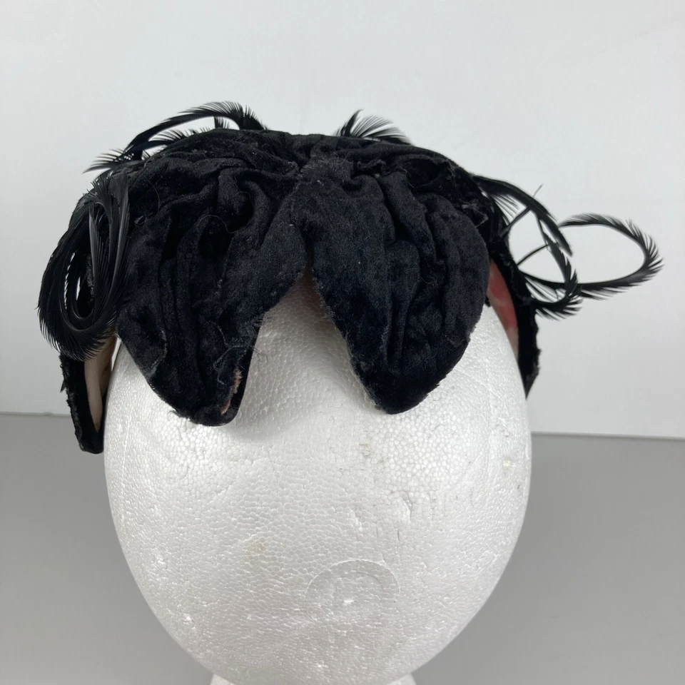 Gorra calavera de terciopelo aplastado negro liso para damas sombrero plumas vintage años 20 aleta Foto 4 de 4