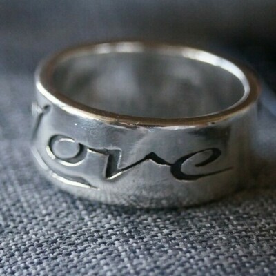 Retired* James Avery INSCRIBED LOVE HEART Band Sterling Silver