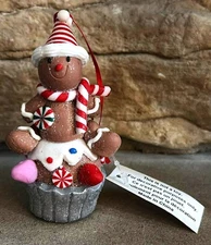 Bath & Body Works Gingerbread Man Cupcake Magnetic 3 Wick Candle Lid Topper NWT