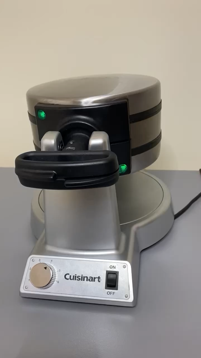 Cuisinart WAF-F20 Double Belgian Waffle Maker - Stainless
