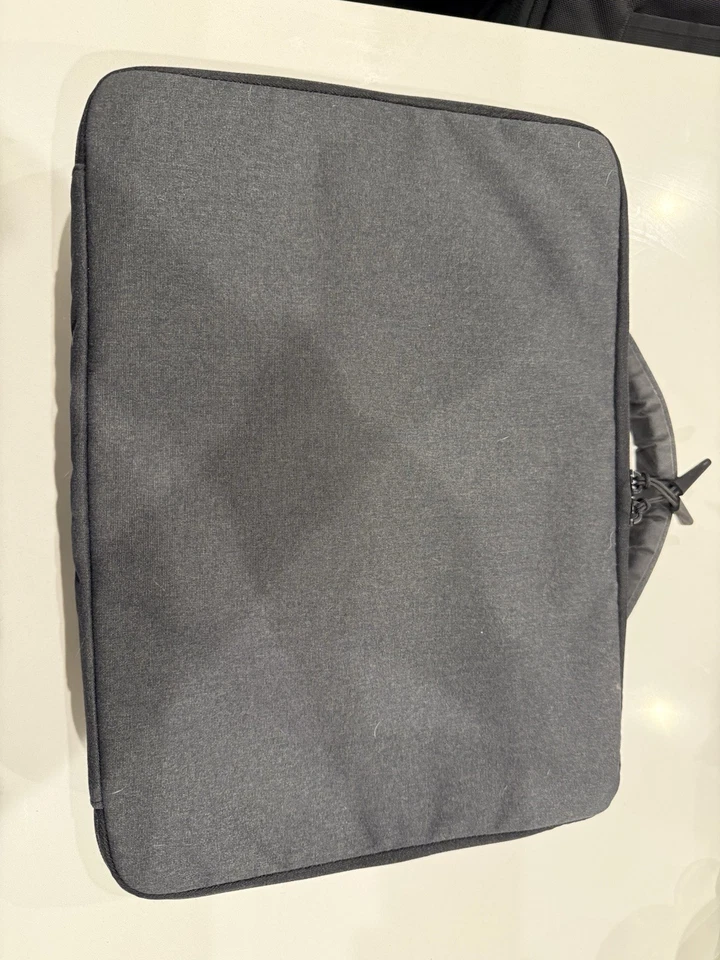 Maletín de viaje para portátil Incase bolsa de viaje de 13" Foto 2 de 3