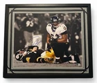 Ray Lewis Signed Baltimore Ravens 16x20Framed Photo in 20x24 Display (Beckett)