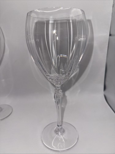 Set of 4 Mikasa 8 3/4" Spring Petals Wine Glasses Excellent - Picture 3 of 5