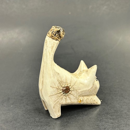 Estatuilla de papel maché con soporte de anillo gato beige con diseños tribales - Imagen 8 de 12