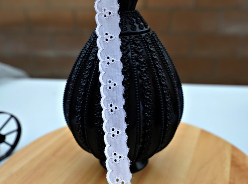 1" & 1,5" Weiß Baumwolle Stickerei Öse Spitze Borte Großhandel Posten Nähbegriffe - Bild 1 von 3