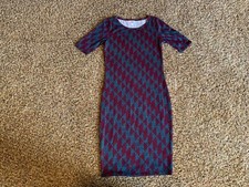 Lularoe XS Julia Dress Stretchy Knit Body Con sheath dress Blue red colors